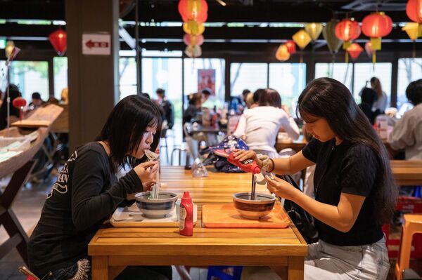 Vietnamese “pho” wins over Japanese students