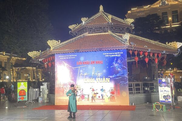 Community art space by Hoan Kiem Lake