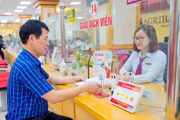 Experts urge measures to curb inflation and sustain growth