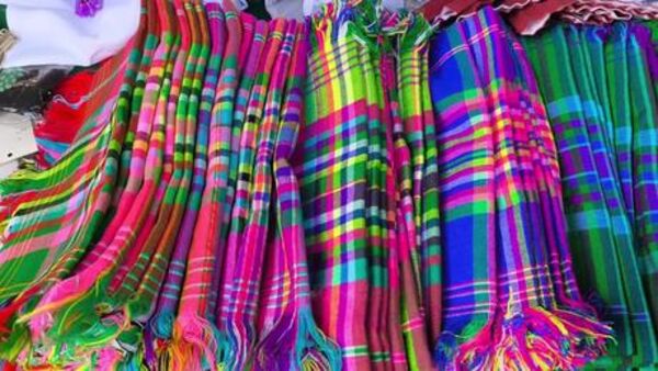 Central Highlands market fair preserves Mong cultural identity