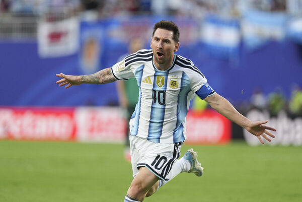<b>Lăn cùng trái bóng Trionda ngày 17/6: Messi, Mbappe và Haaland đồng loạt tỏa sáng tại World Cup 2026</b>