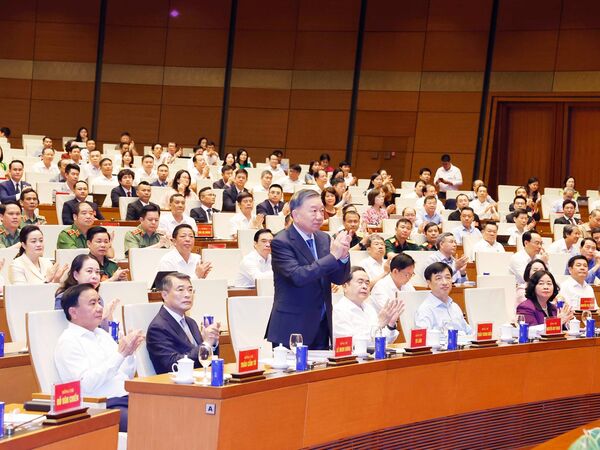 Leveraging foreign investment to strengthen domestic capacity, enhance self-reliance: Top leader