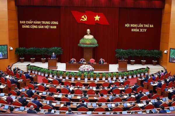 Party Central Committee’s third meeting opens in Hanoi