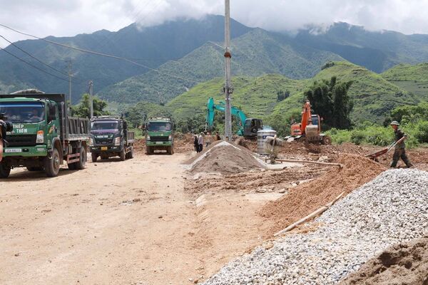 Lai Chau fast-tracks emergency housing for flood-hit families