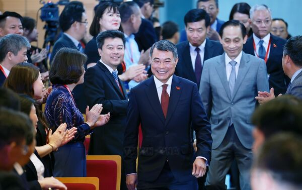 PM calls on diplomatic sector to foster favourable conditions for development