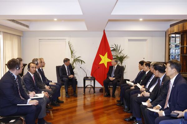 Top Vietnamese leader meets head of Australia's Liberal - National Coalition