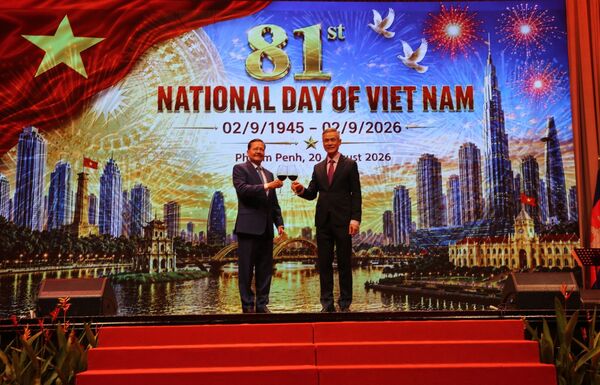 Overseas Vietnamese in Cambodia, Malaysia celebrate Vietnam’s National Day