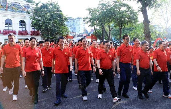 “Marching Forward with Vietnam” sets Guinness World Record