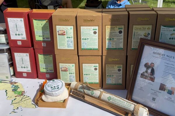 Vietnamese tea bridges cultures in Canada