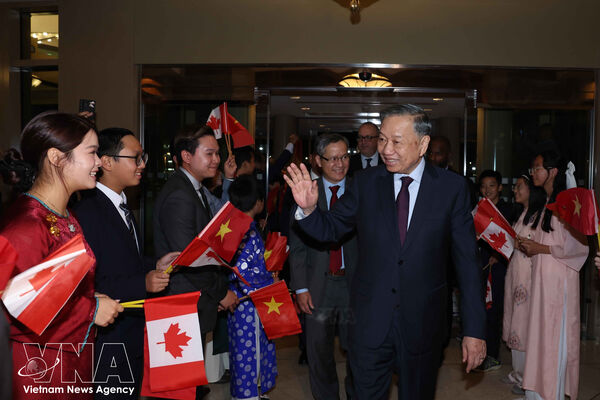 Top Vietnamese leader begins state visit to Canada