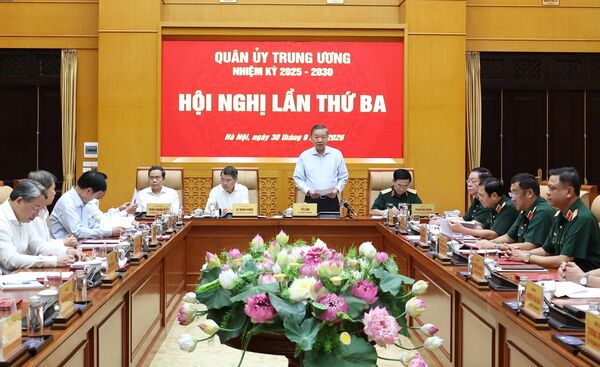 Top leader urges military to complete 2026 tasks with highest results